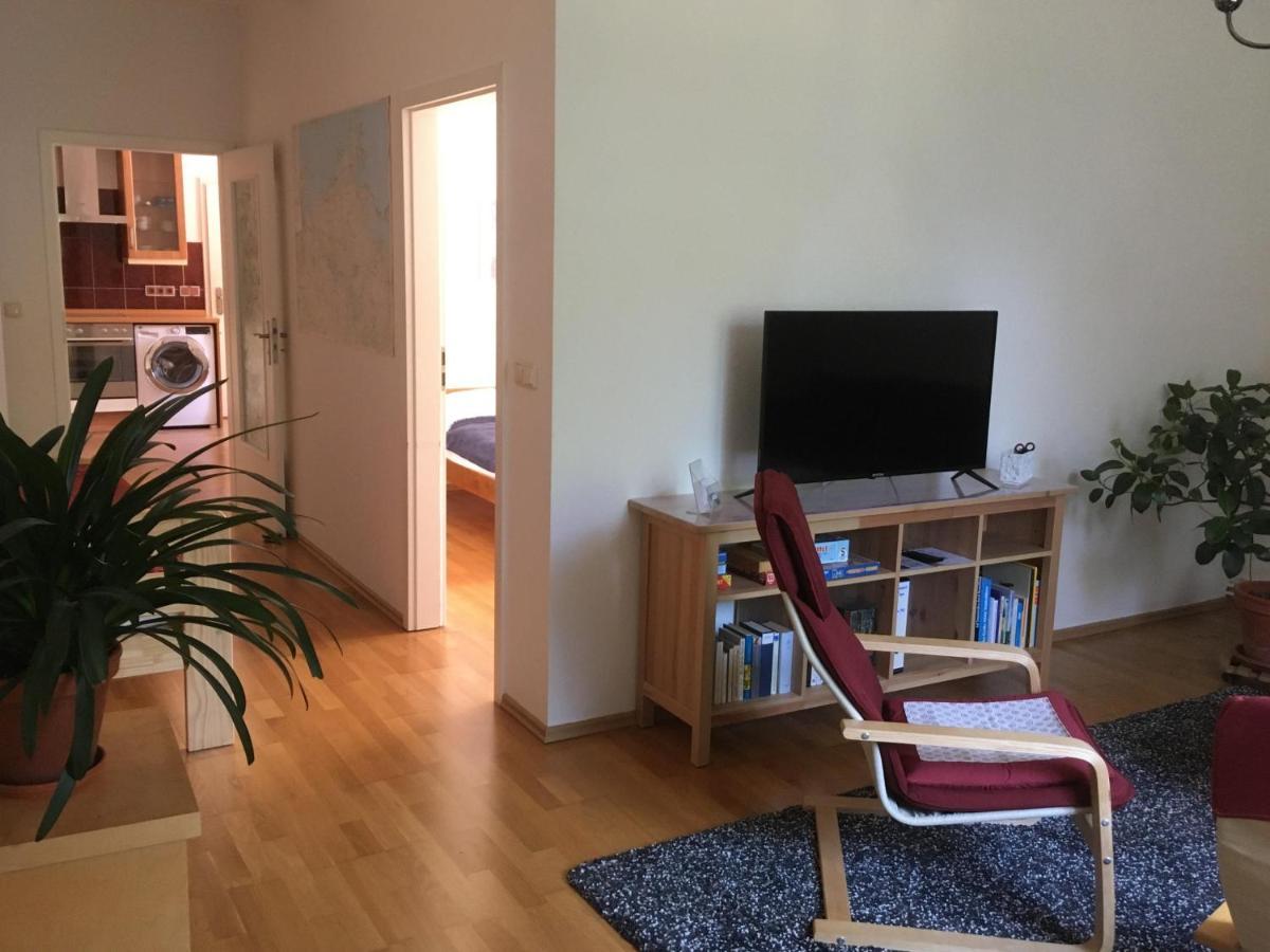 Ferienwohnung Kastanienblick Oder Parkblick, Oder Unser Radlerzimmer! Ziethen  Bagian luar foto