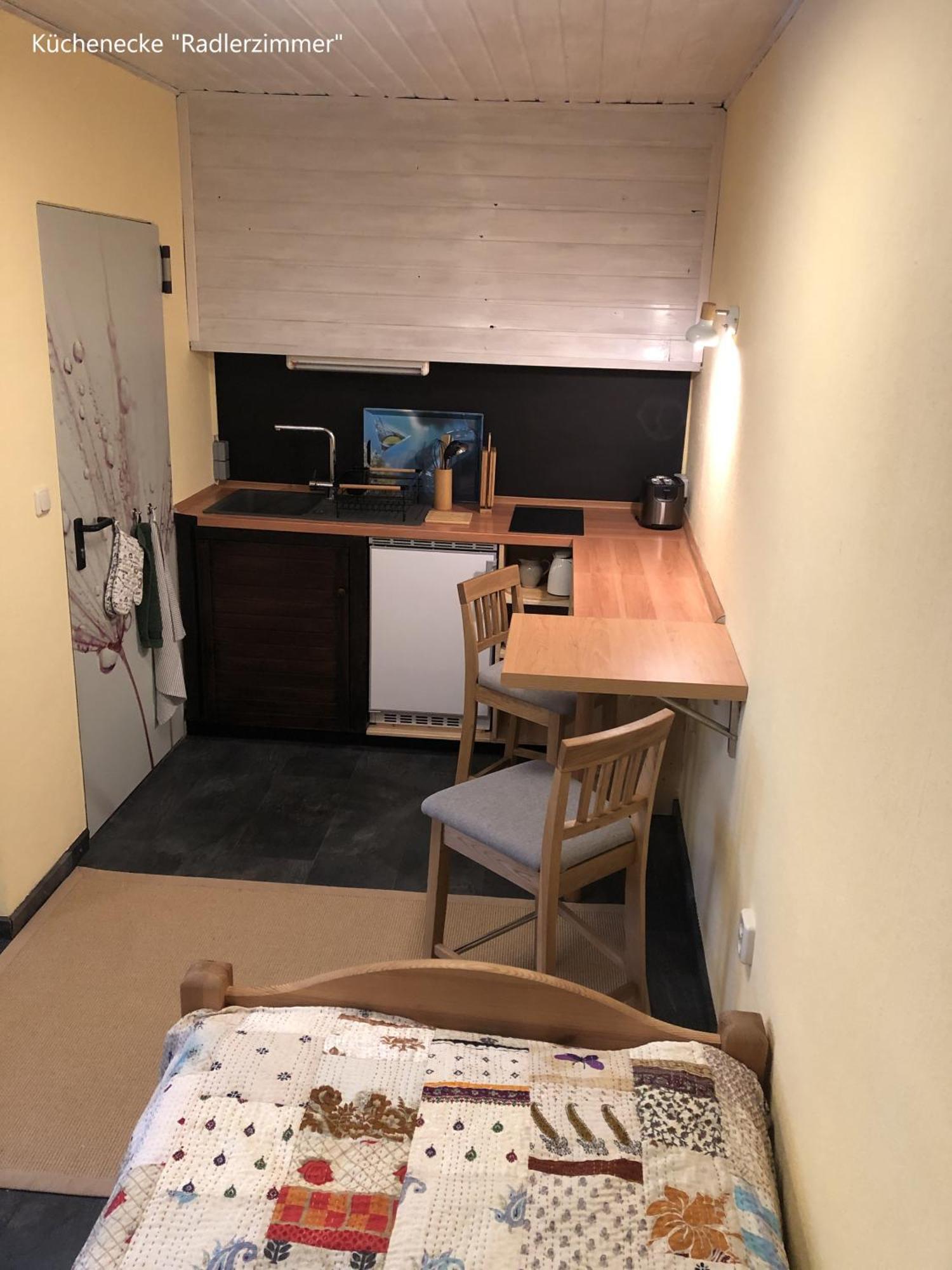 Ferienwohnung Kastanienblick Oder Parkblick, Oder Unser Radlerzimmer! Ziethen  Bagian luar foto